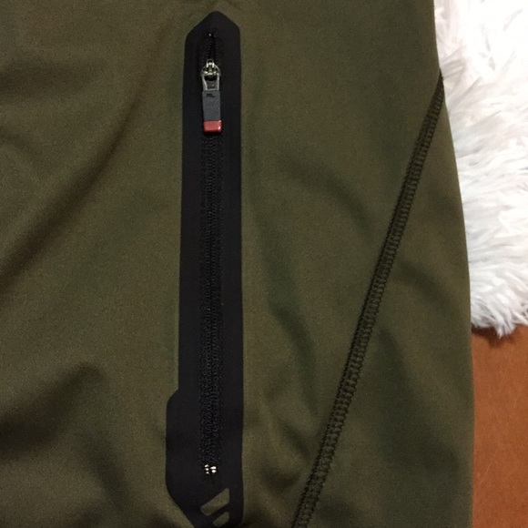 Polo Sport Vest Size M - Picture 6 of 7